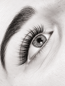 Beautiful Classic Lash Extensions at Beauty Habitz Salon in Parkwood, Gold Coast, enhancing natural eyelashes with added length, definition and a soft, elegant finish.